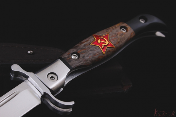 Складная "Финка НКВД" с красной звездой. Сталь Böhler N690. Рукоять карельская береза.